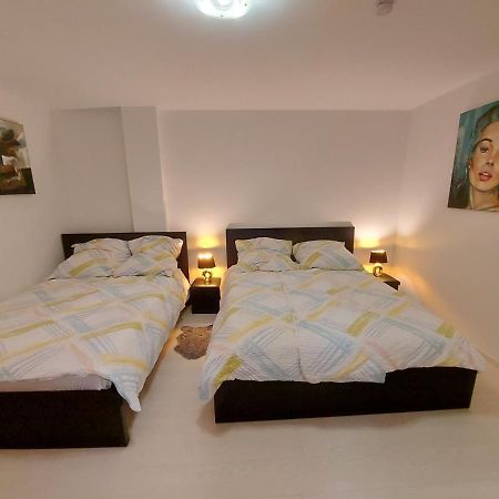 Several Different Rooms, Newly Furnished, In A New House In Vichten Exterior foto
